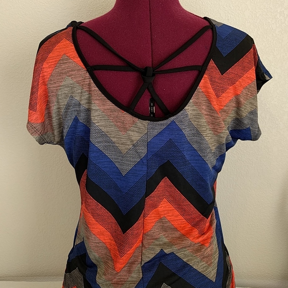 Maternity top - Picture 2 of 2